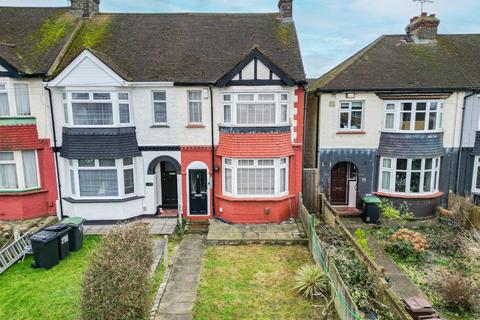 Rochester Road, Gravesend, Kent, DA12 2 bed end of terrace house for sale
