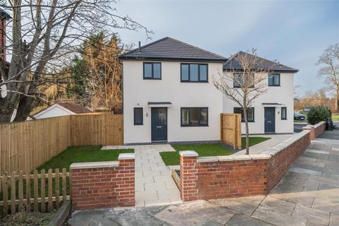 Pipers Lane, Hoole 3 bed detached house for sale