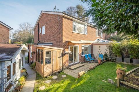 Pembroke Close, Sunninghill 3 bed semi