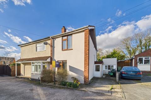 2 bedroom semi-detached house for sale
