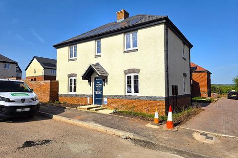 38 Skylark Lane, Ross on Wye, Hr97XY 4 bed detached house for sale