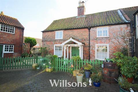 Church Street, Burgh Le Marsh, Skegness 2 bed semi