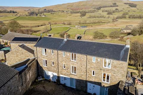 Stags Fell Court, Hawes DL8 3 bed terraced house for sale