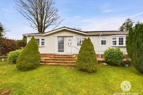 Yew Gardens, Shireburn Caravan Park... 2 bed park home for sale