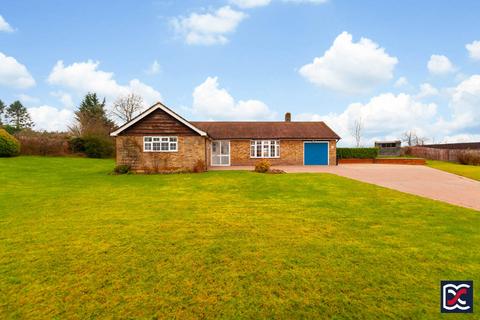 Wappenham Road, Syresham NN13 3 bed detached bungalow for sale