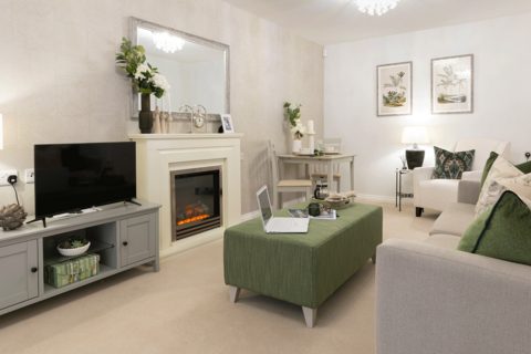 High Street, Staplehurst, Kent 2 bed ground floor flat for sale