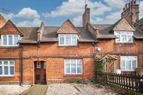Elstree Hill North, Borehamwood 2 bed terraced house for sale