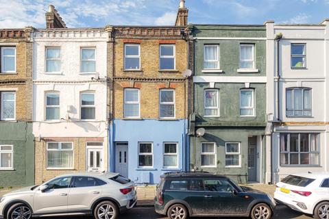 Wastdale road, Forest Hill, London, SE23 2 bed flat for sale