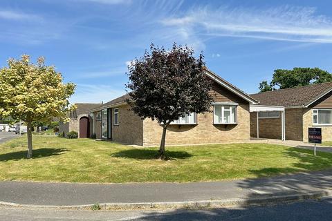 Frys Lane, Everton, Lymington SO41 2 bed detached bungalow for sale