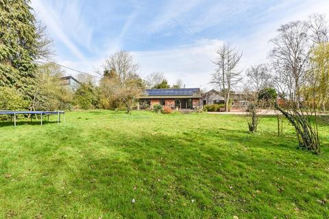 Winchester Road, Petersfield GU32 5 bed detached bungalow for sale
