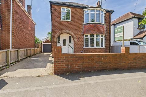 Queensgate, Bridlington 3 bed detached house for sale