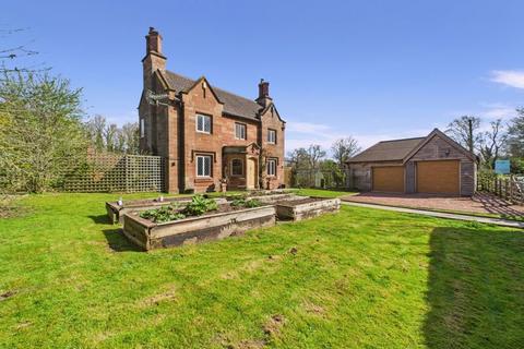 Chester Road, Newport TF10 2 bed detached house for sale
