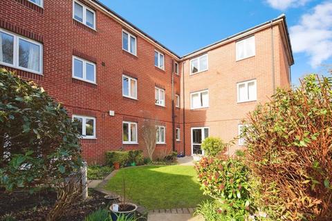 14 St.Peters Close, Hove BN3 1 bed apartment for sale