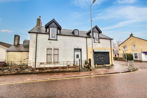 Station Road, Law 3 bed flat for sale