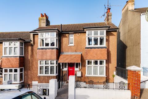 Osborne Road, Brighton BN1 3 bed maisonette for sale