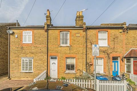 Bearfield Road, Kingston Upon Thames KT2 2 bed house for sale