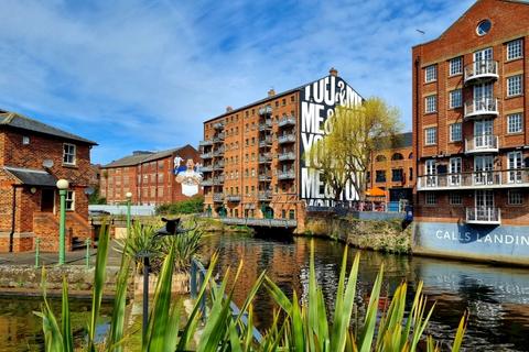 32 The Calls, Leeds LS2 1 bed apartment for sale