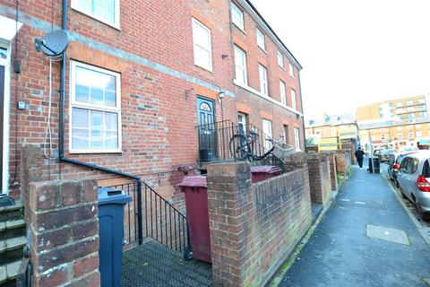 Zinzan Street, Reading 3 bed maisonette for sale
