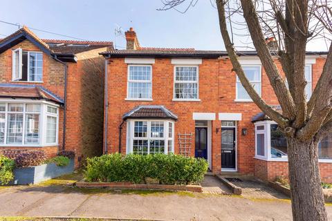 Furze Road, Maidenhead SL6 3 bed semi