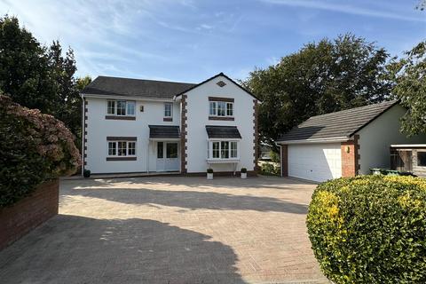 Hilltop Road, Bideford EX39 4 bed detached house for sale