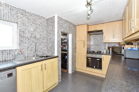 San Diego Road, Gosport, Hampshire 3 bed semi