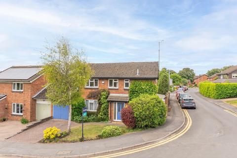 Mortimer Hill, Tring 4 bed link detached house for sale