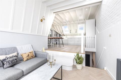 Tynemouth Street, London, SW6 3 bed flat for sale