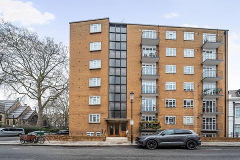 Courtfield Gardens, South Kensington... Studio for sale