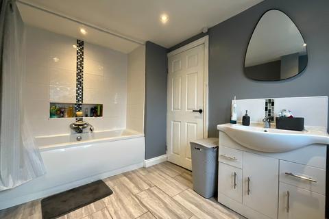 Roseberry Terrace, Boldon Colliery... 3 bed flat for sale