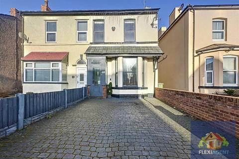 Duke Street, Southport PR8 3 bed semi