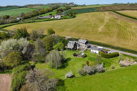Bideford EX39 5 bed character property for sale