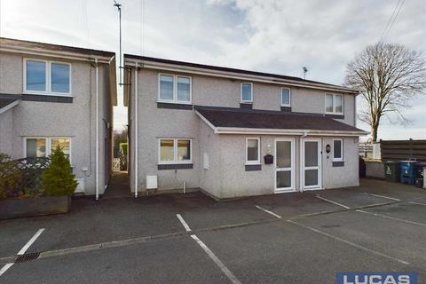 Ystad Ceris, Pentre Berw,Gaerwen 3 bed semi