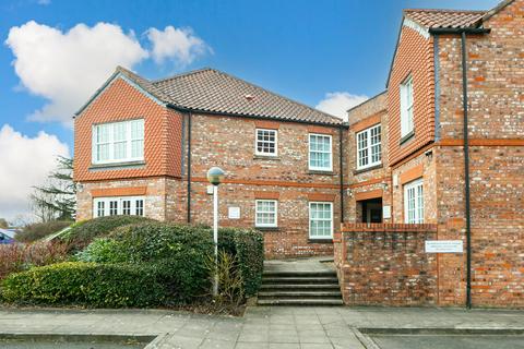 11 St. Oswalds Court, Fulford, York... 2 bed ground floor flat for sale