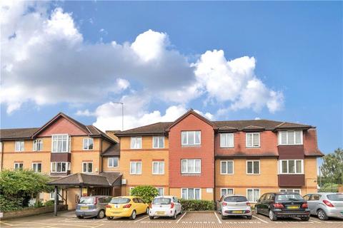 Pembroke Lodge, Du Cros Drive, Stanmore 2 bed apartment for sale