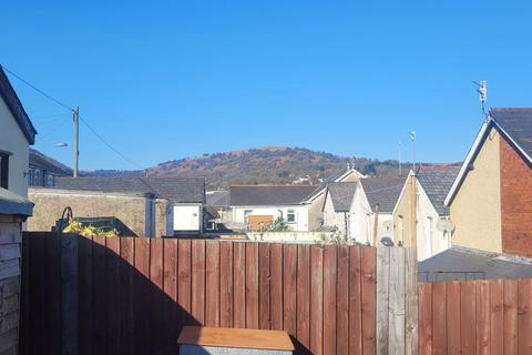 Wainfelin Road, Pontypool NP4 3 bed terraced house for sale