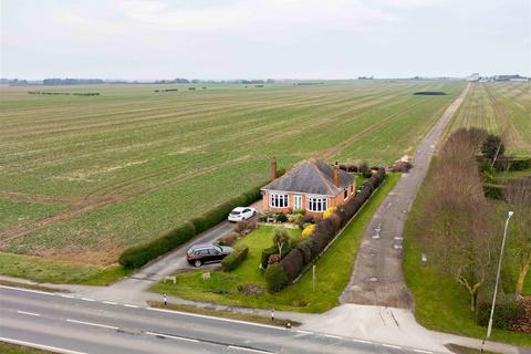 Hull Road, WITHERNSEA 3 bed detached bungalow for sale