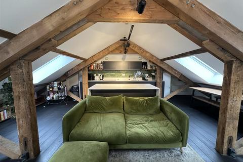 Crusader Mill, Manchester 2 bed duplex for sale