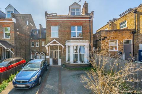 Brondesbury Road, London NW6 2 bed flat for sale