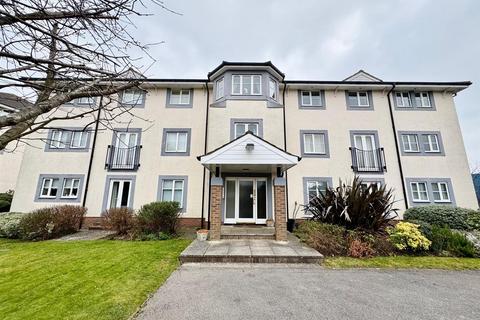 10 Guards Court 3 bed apartment for sale