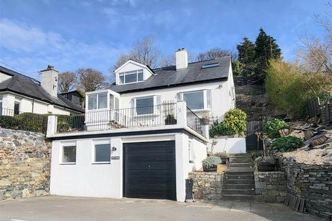 Ty'r Graig, LLanbedr 3 bed detached house for sale