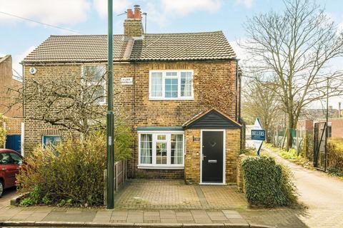Nelson Road, Whitton TW2 3 bed house for sale