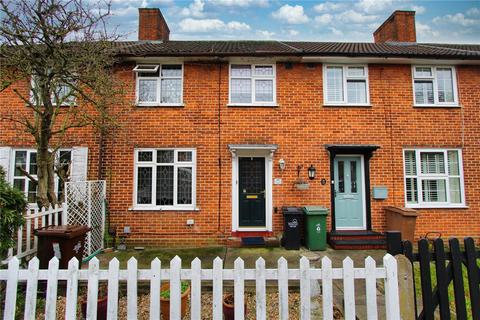 Normanton Park, Chingford E4 3 bed terraced house for sale