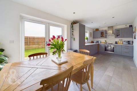 Muskett Road, Ashwellthorpe, Norwich 3 bed semi