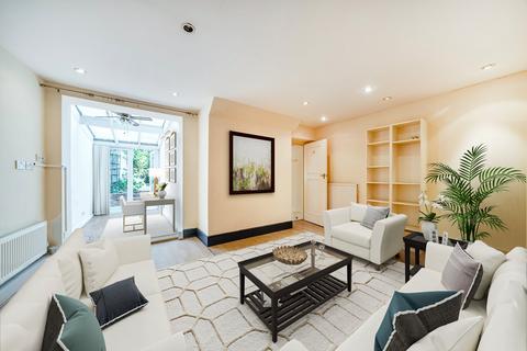 Hetley Road, Shepherd's Bush, London... 2 bed flat for sale