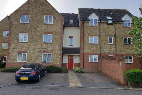 Belfield Gardens, Harlow CM17 2 bed flat for sale