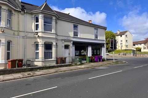 Molesworth Road, Plymouth PL3 4 bed flat for sale
