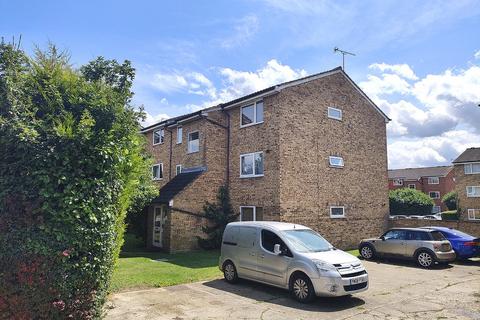 Droveway, Loughton 1 bed apartment for sale