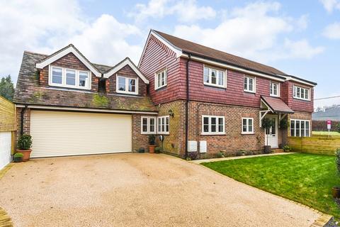 North Lane, Petersfield GU31 5 bed detached house for sale