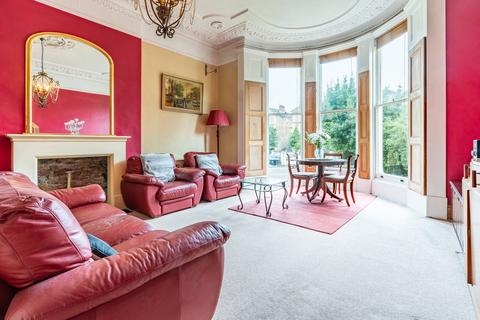 Bristol BS8 2 bed flat for sale