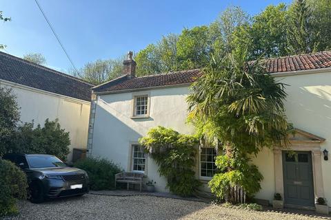 Back Lane, Shepton Mallet BA4 4 bed semi